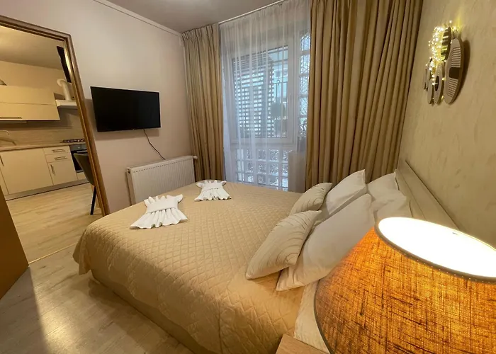 Maya Apartment